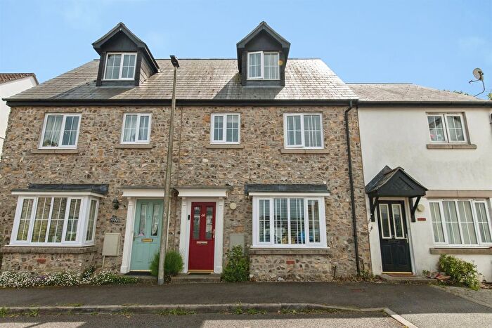3 Bedroom Property For Sale In Flax Meadow Lane, Axminster, EX13