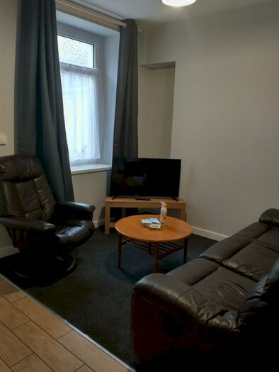 3 Bedroom House To Rent In Sebastopol Street, St Thomas, Swansea, SA1