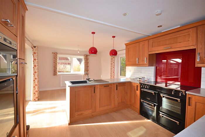 2 Bedroom Detached Bungalow For Sale In Stanstead Road, Maiden Newton, Dorchester, DT2