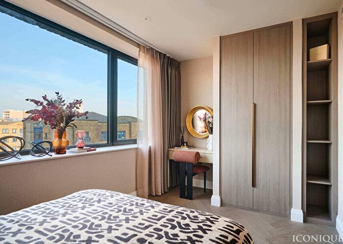 2 Bedroom Flat For Sale In Chalk Farm Road, London, NW1