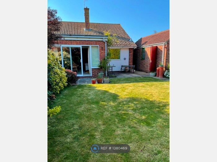 2 Bedroom Bungalow To Rent In Windmill Road, Herne, CT6