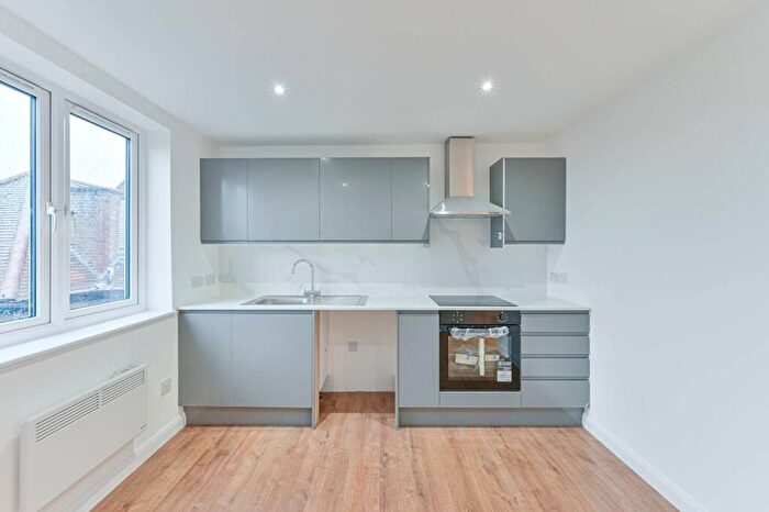 1 Bedroom Flat To Rent In Upper Grove, South Norwood, London, SE25