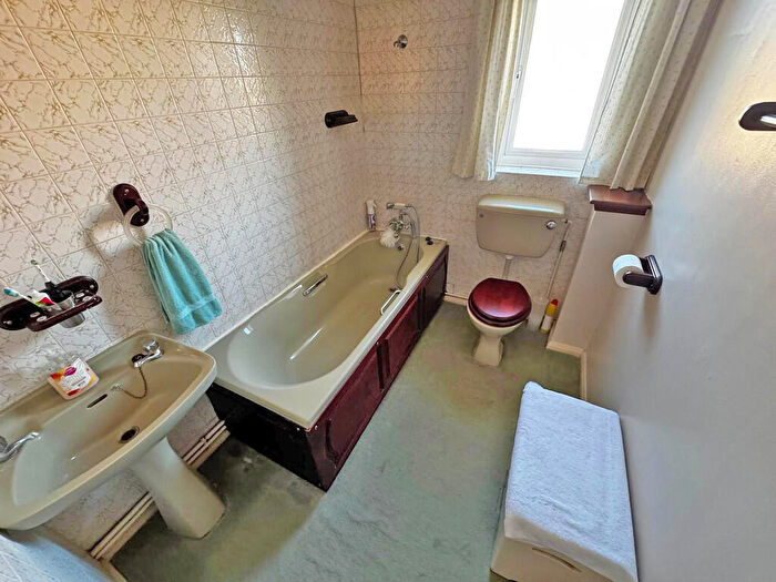 1 Bedroom End Of Terrace House For Sale In Church Green, Shoreham-by-Sea, BN43