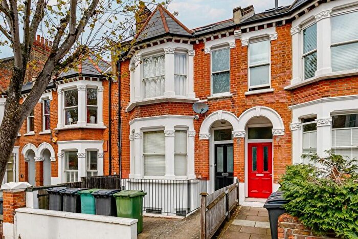 3 Bedroom Apartment To Rent In Sherriff Road, West Hampstead, NW6