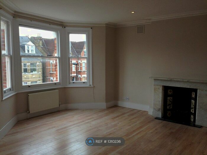 1 Bedroom Flat To Rent In Gleneagle Road, London SW16