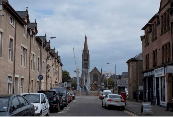 2 Bedroom Flat To Rent In Greig Street, Inverness, IV3