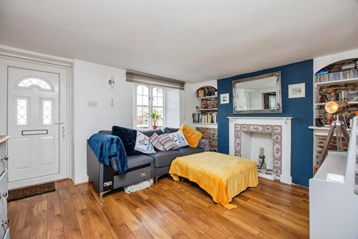 4 Bedroom Detached House For Sale In The Lawn, Par, Cornwall, PL24