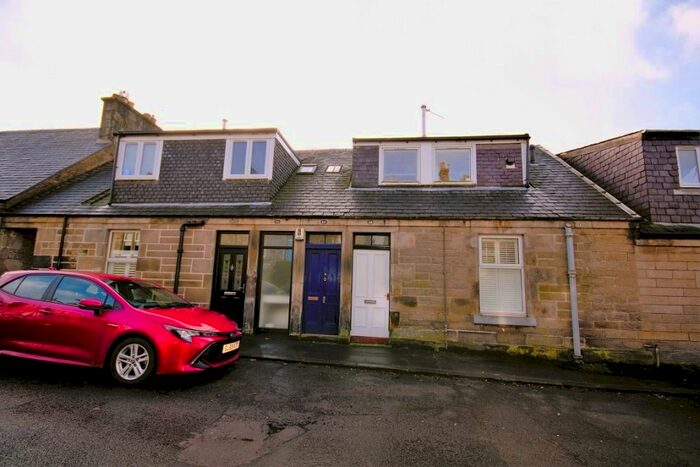 1 Bedroom Flat To Rent In Victoria Street, Dunfermline, Fife, KY12