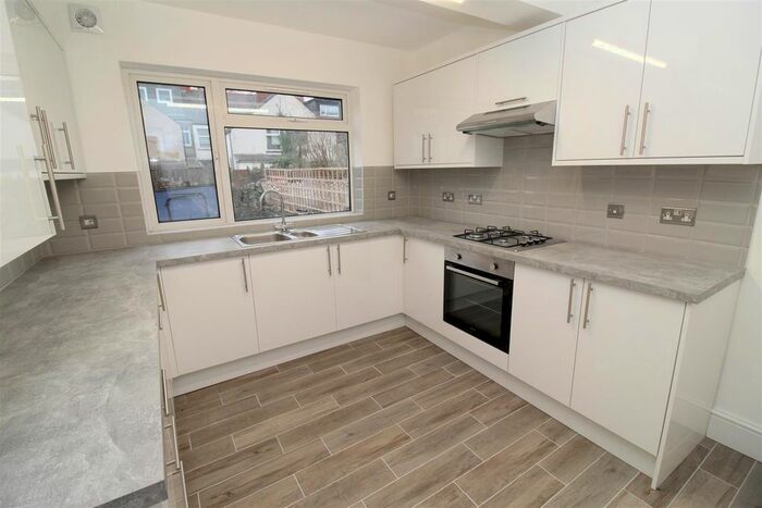 4 Bedroom Property To Rent In Tewkesbury Place, Cathays, Cardiff, CF24