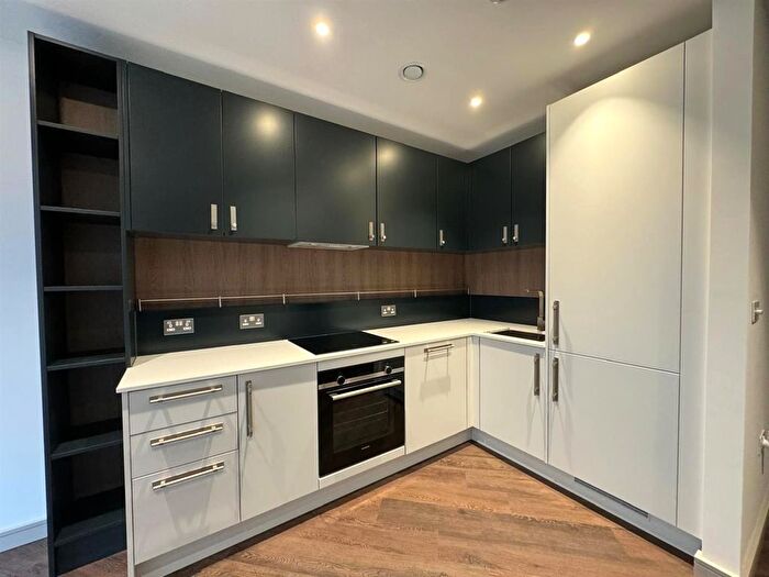 1 Bedroom Flat To Rent In Eden Grove, Staines-Upon-Thames, TW18