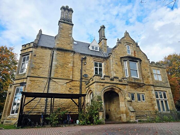 2 Bedroom Flat To Rent In Springbank House, Headingley Lane, Headingley, Leeds, LS6