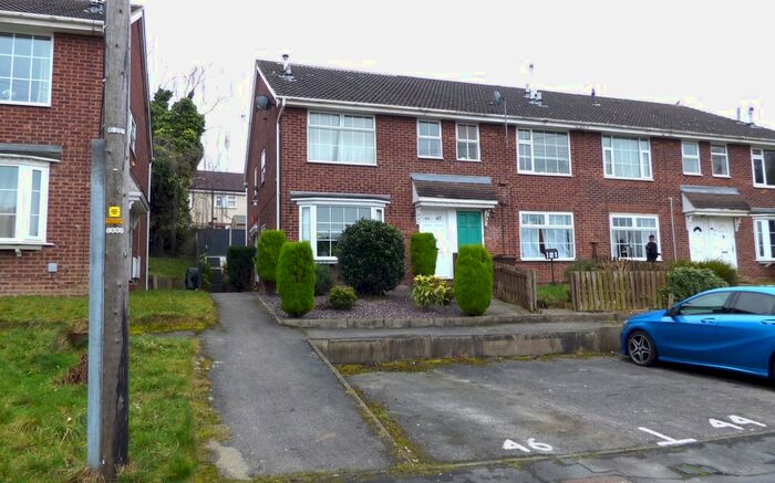 2 Bedroom Flat To Rent In Fieldway Avenue, Rodley, Leeds, LS13