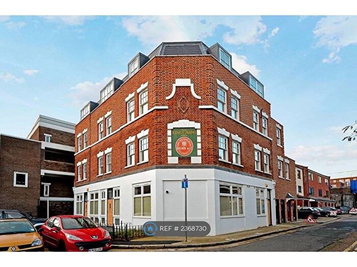 2 Bedroom Flat To Rent In Stepney Causeway, London, E1