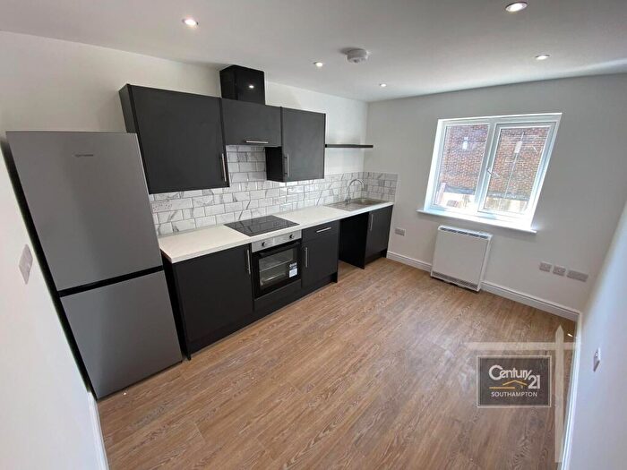 1 Bedroom Flat To Rent In |Ref: |, Shirley High Street, Southampton, SO16