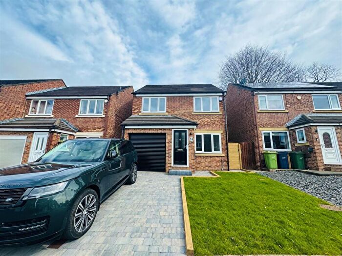 3 Bedroom House For Sale In Longlands Drive, Houghton Le Spring, DH5