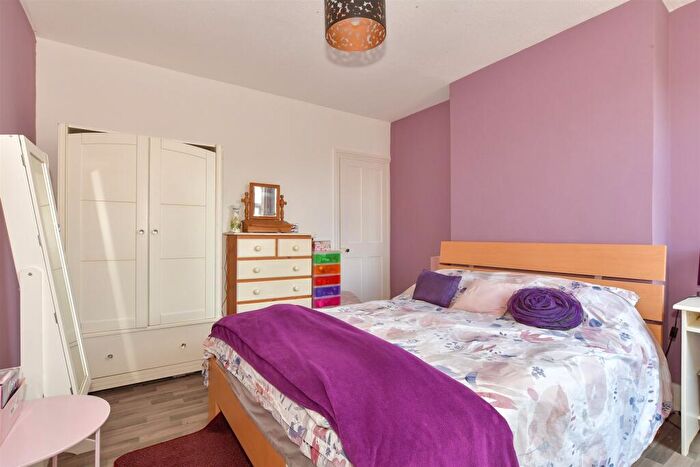 3 Bedroom Semi-Detached House For Sale In Wellwinch Road, Sittingbourne, Kent, ME10