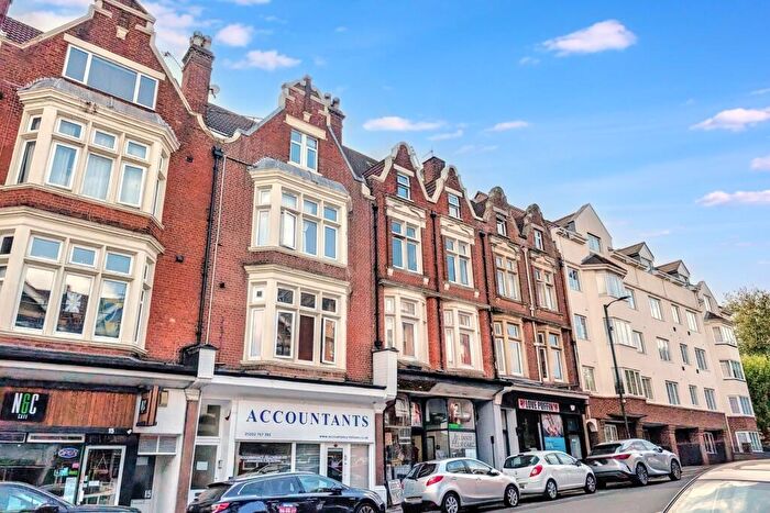 2 Bedroom Flat For Sale In Bournemouth, BH2
