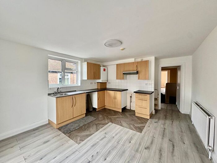 3 Bedroom Flat To Rent In Whitta Road, London, E12