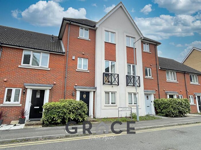 4 Bedroom Town House For Sale In Jovian Way, Ipswich, Ipswich, IP1