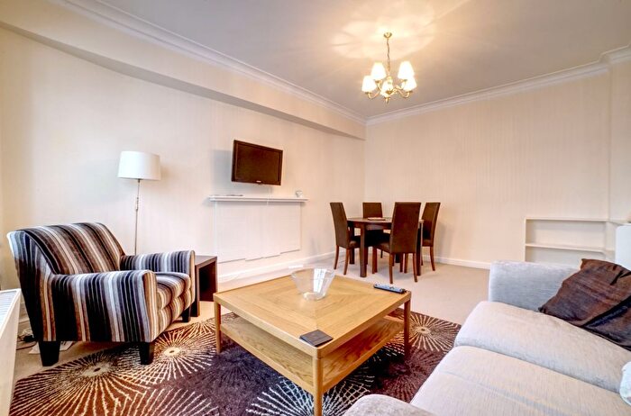 1 Bedroom Flat To Rent In Marsham Court, Marsham Street, SW1P