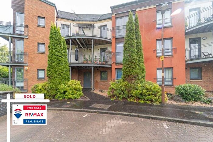2 Bedroom Flat For Sale In /, Kaims Terrace, Livingston, EH54