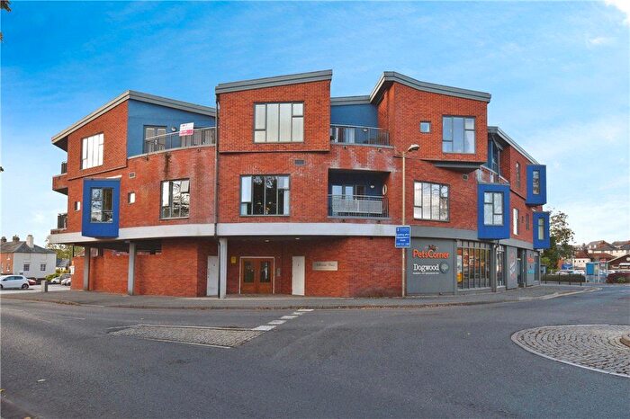 1 Bedroom Flat For Sale In Broadwater Road, Romsey, Hampshire, SO51