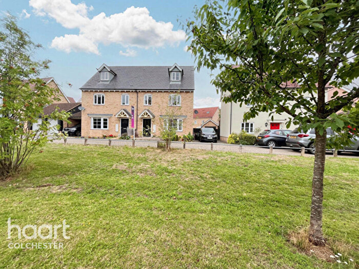 4 Bedroom Semi-Detached House For Sale In Madeley Close, Colchester, CO2