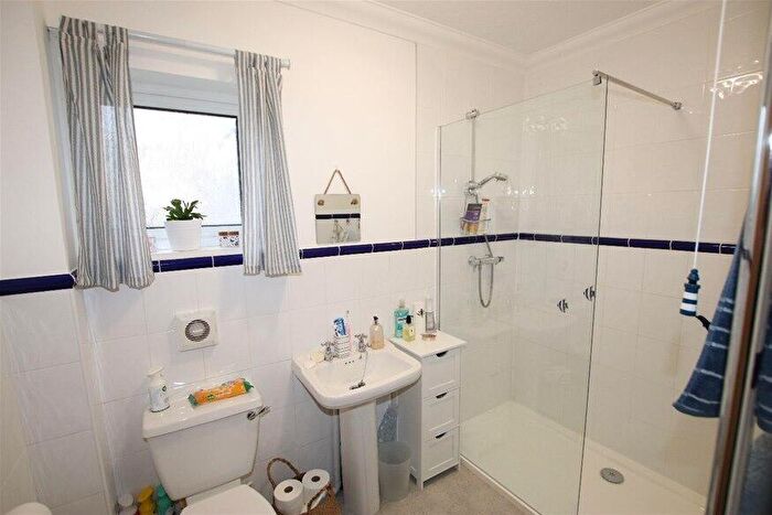 2 Bedroom Flat For Sale In Harold Road, Clacton On Sea, CO15