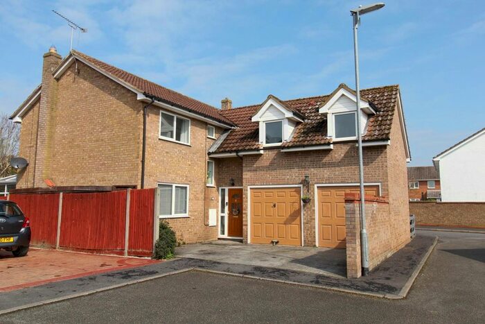 5 Bedroom Detached House For Sale In Town Orchard, Southoe, St. Neots, PE19