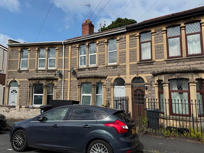 2 Bedroom Maisonette To Rent In Vicarage Road, Redfield, Bristol, BS5