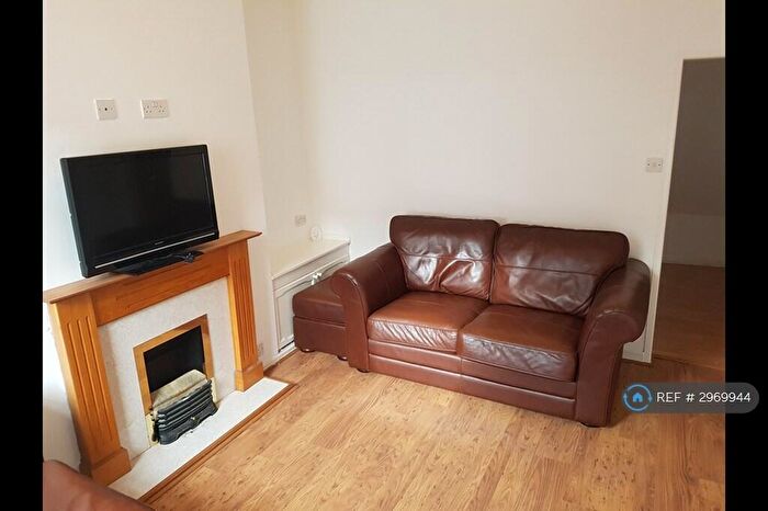 2 Bedroom Terraced House To Rent In New Herbert Street, Salford, M6