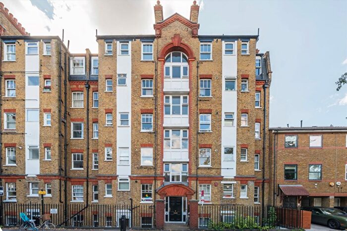 1 Bedroom Flat To Rent In Chiswick Road, Chiswick, W4