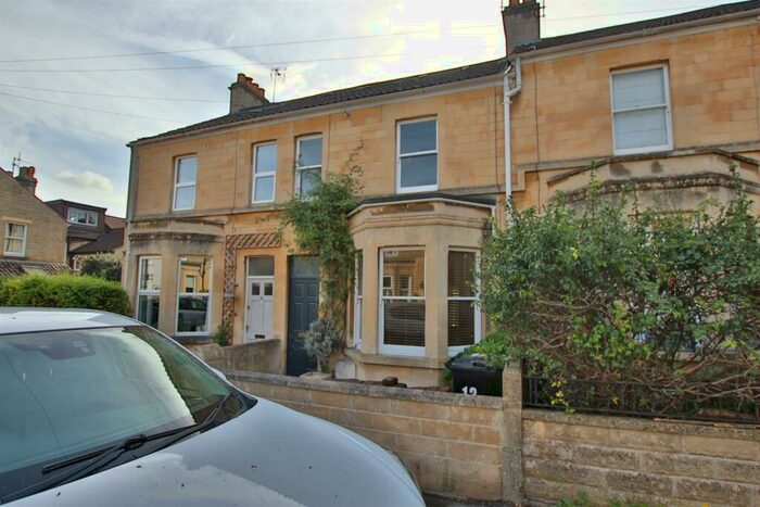 4 Bedroom House To Rent In Westhall Road, Bath, BA1