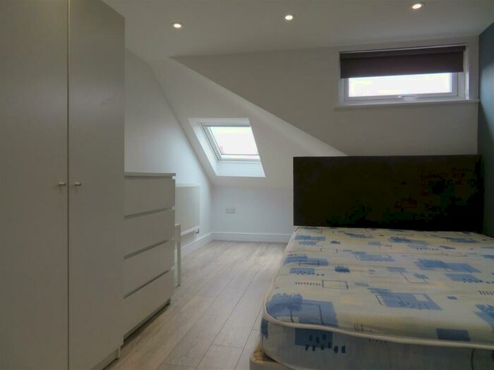 6 Bedroom House To Rent In Edmund Road, Southsea, PO4
