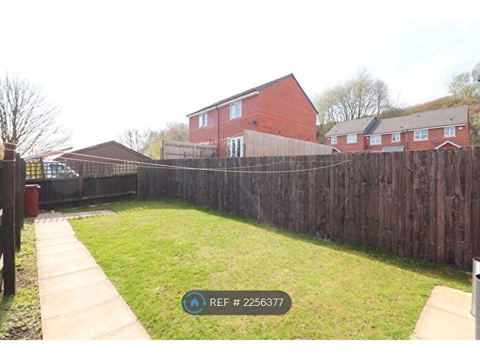 4 Bedroom Semi-Detached House To Rent In Celia Street, Manchester, M8