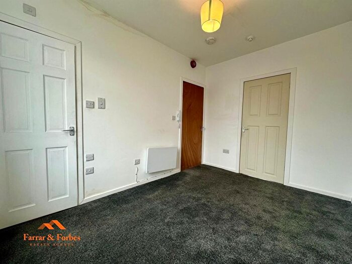 1 Bedroom Flat To Rent In Bridge Street, Burnley, BB11