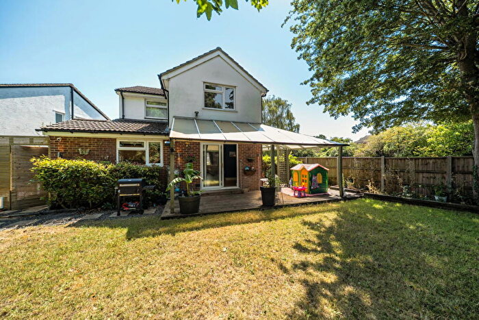 4 Bedroom Detached House For Sale In Ramsdell Close, Tadley, RG26