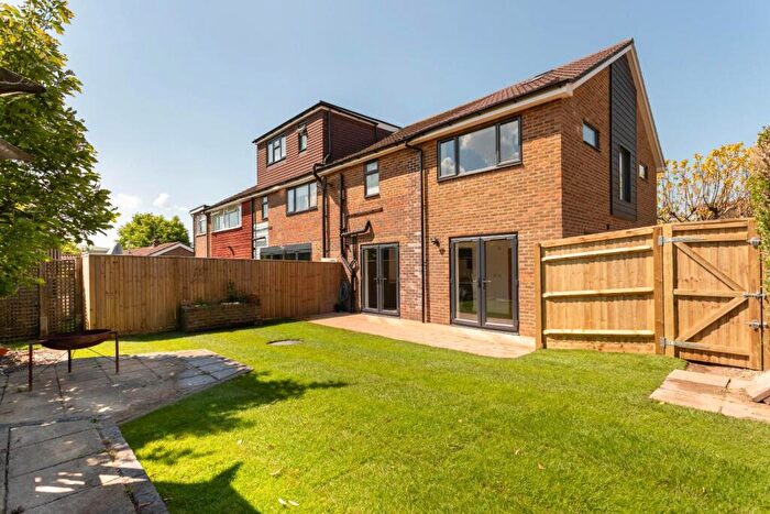 3 Bedroom House To Rent In Downsview, Small Dole, Henfield, BN5