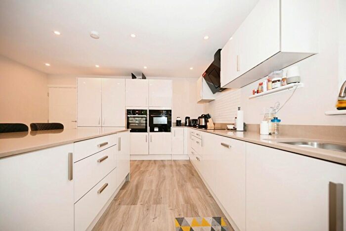 5 Bedroom Detached House To Rent In Windmill Close, Hillmorton, Rugby, CV21