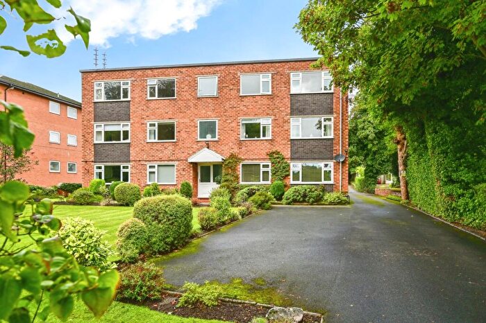 2 Bedroom Flat For Sale In Westcliffe Road, Southport, Merseyside, PR8