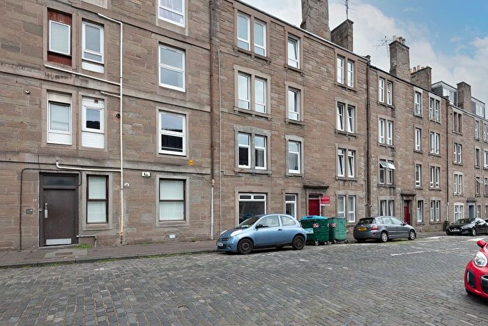 1 Bedroom Flat To Rent In Morgan Street, Dundee, Angus, DD4