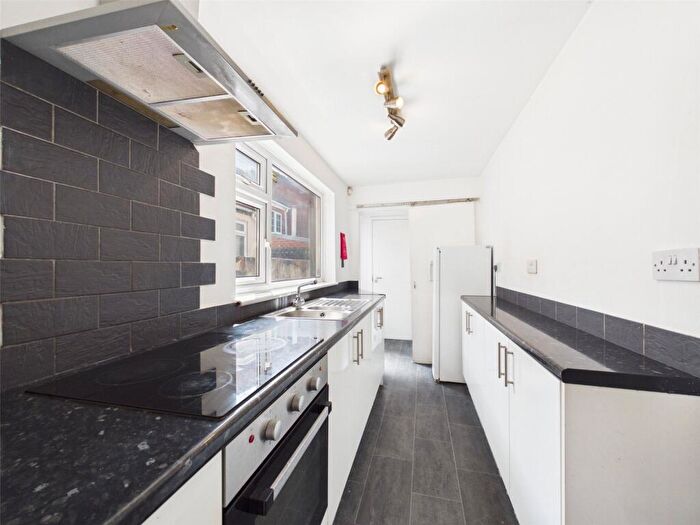 4 Bedroom Terraced House To Rent In Osmaston Street, Nottingham, Nottinghamshire, NG7