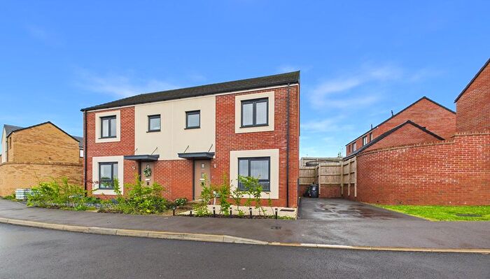 3 Bedroom Semi Detached House For Sale In Woodside Avenue, Hutton, Weston-Super-Mare, BS24