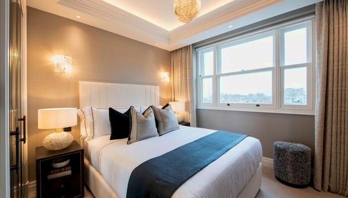 3 Bedroom Flat To Rent In Prince Of Wales Terrace, Kensington, London, W8