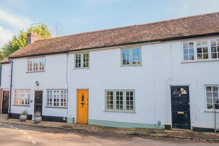 3 Bedroom House For Sale In The Street, Puttenham, Guildford, GU3