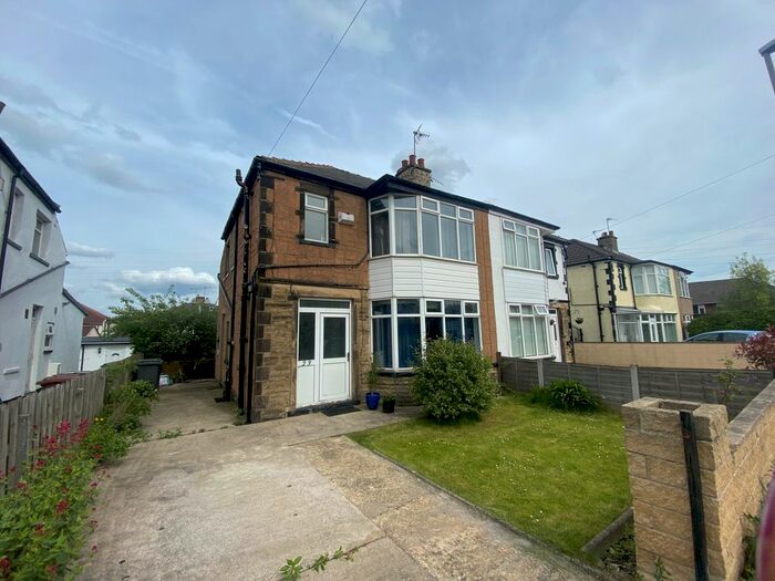 3 Bedroom Property To Rent In Ederoyd Grove, Stanningley, Pudsey, LS28