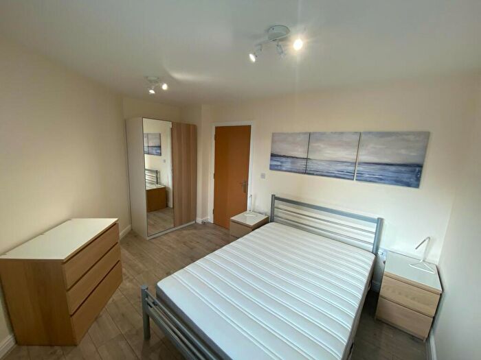 2 Bedroom Apartment To Rent In Chorlton Road, Hulme, M15