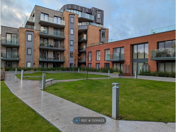 2 Bedroom Flat To Rent In Riverside View, Reading RG1