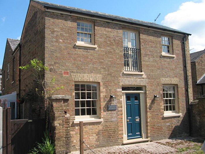 2 Bedroom House To Rent In The Old Stables, Rear Of Silver Street, Ely, CB7