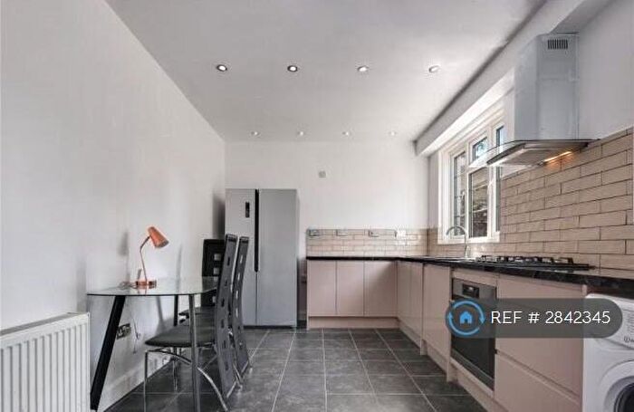 4 Bedroom Terraced House To Rent In Galsworthy Avenue, London, E14